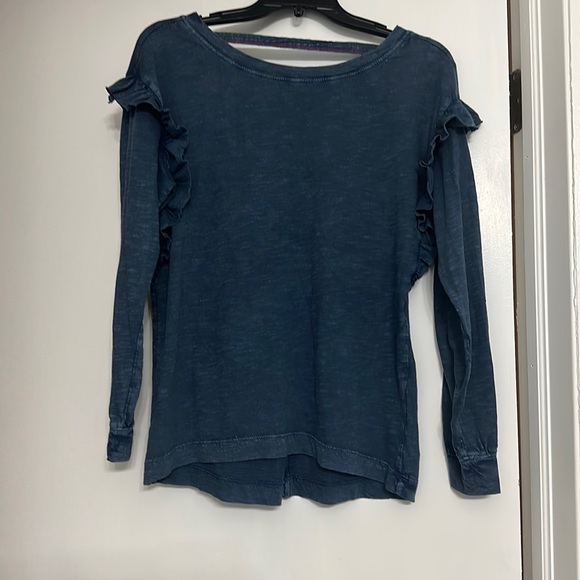 Anthropologie Pilcro long sleeved tee with ruffles and vee back - Picture 3 of 7